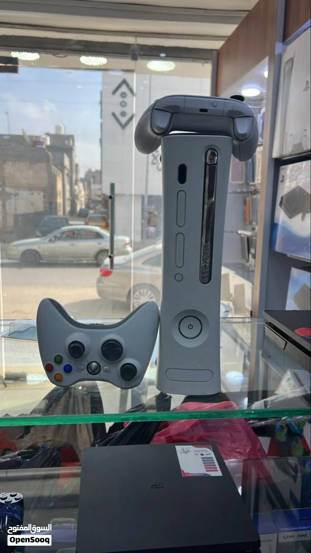 إكس بوكس 360 اللون أبيض