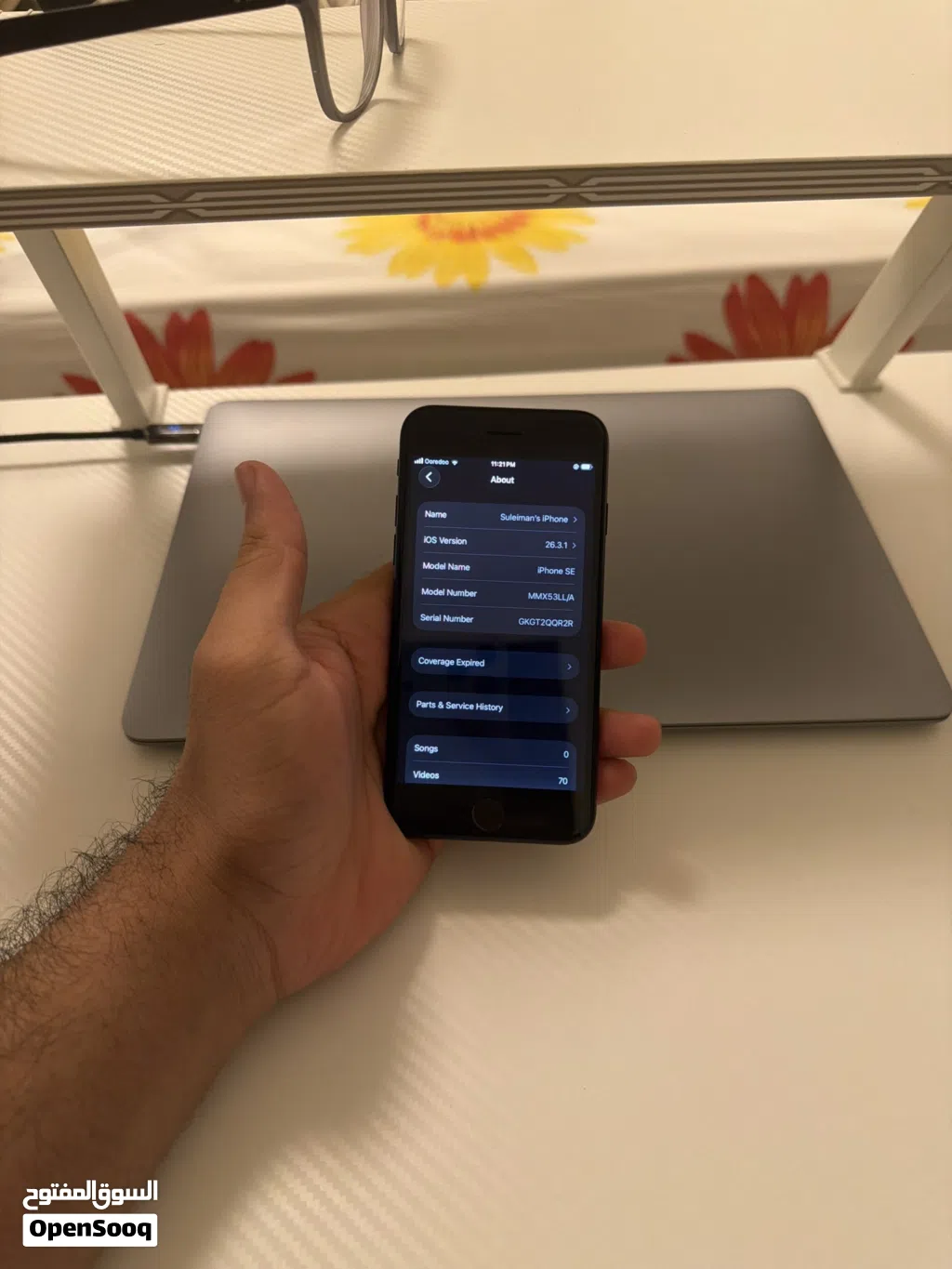 64 GB iPhone SE