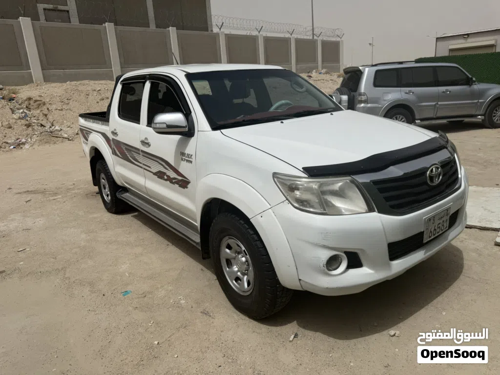 Toyota Hilux DLX