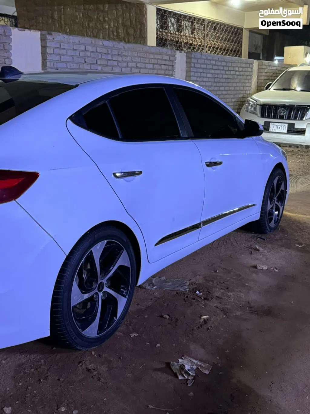 Hyundai Avante Limited