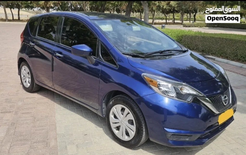 Nissan Versa SV