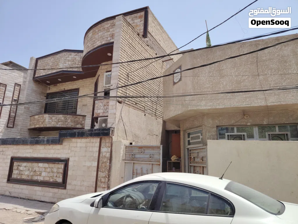 بيت بشهداء البياع ... خلف مدرسة الصقور ... نهاية شارع الشهداء ... البيت قريب الشارع الرئيسي