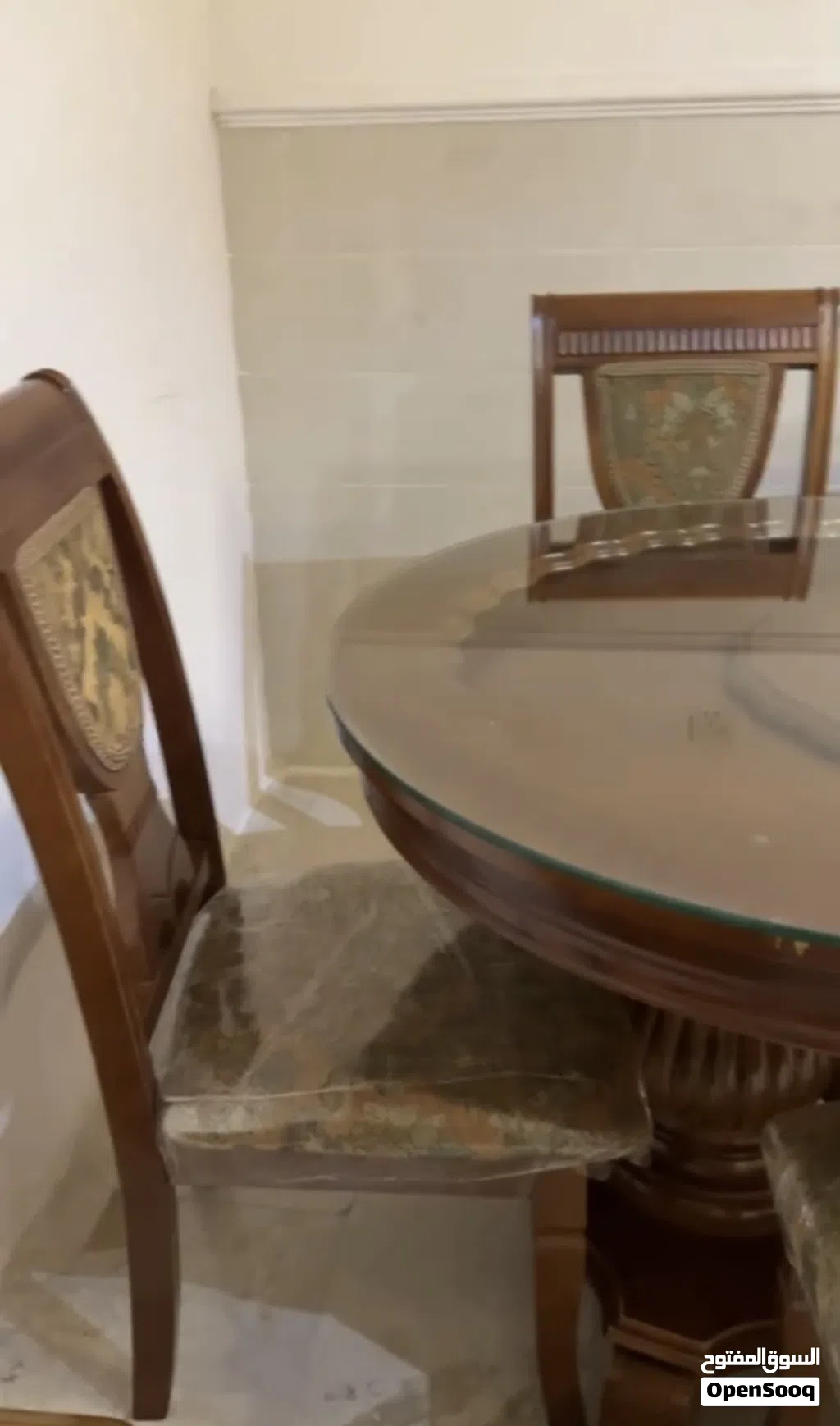 ميز طعام صالة