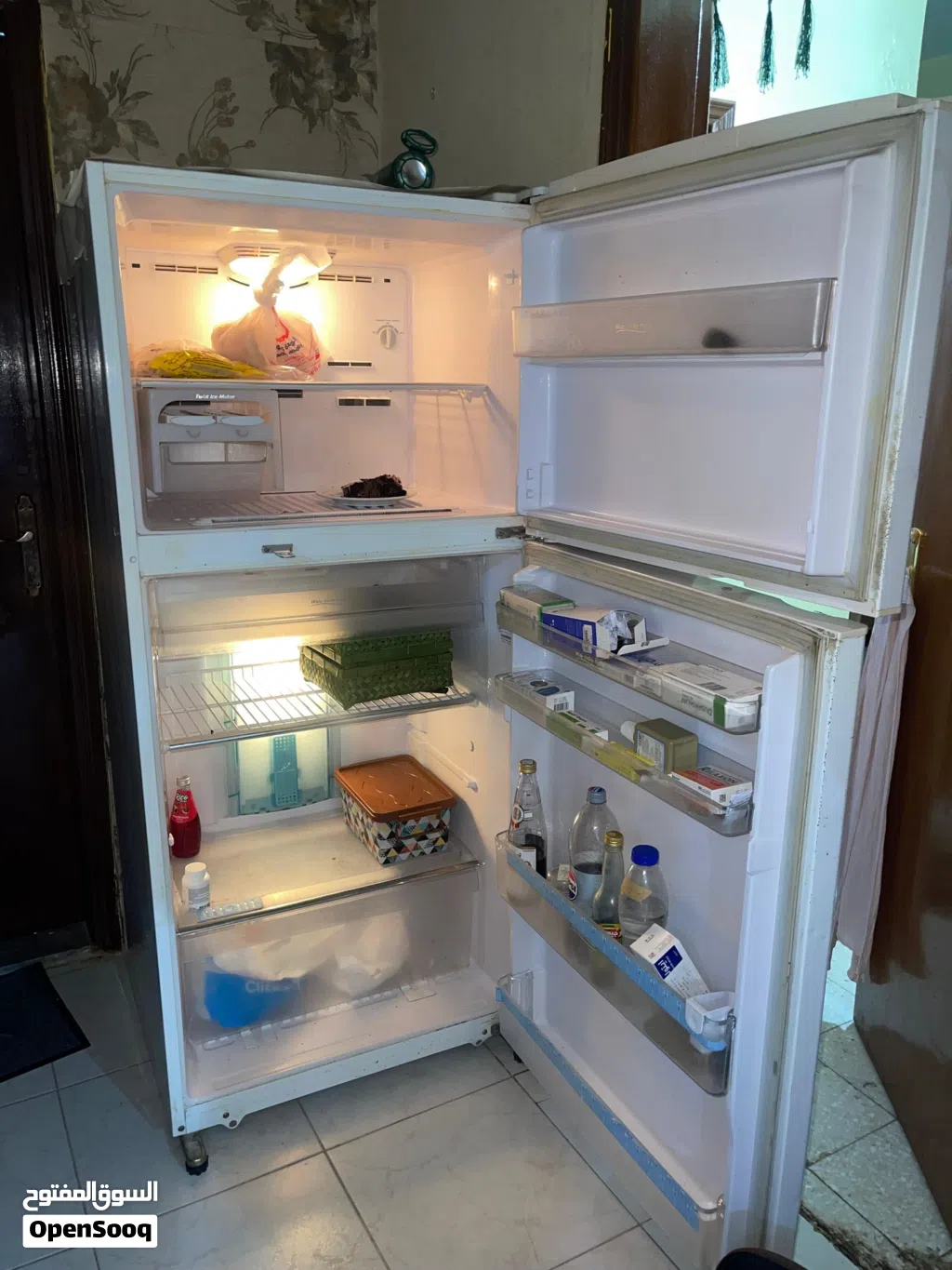 اغراض للبيع بداعي السفر
