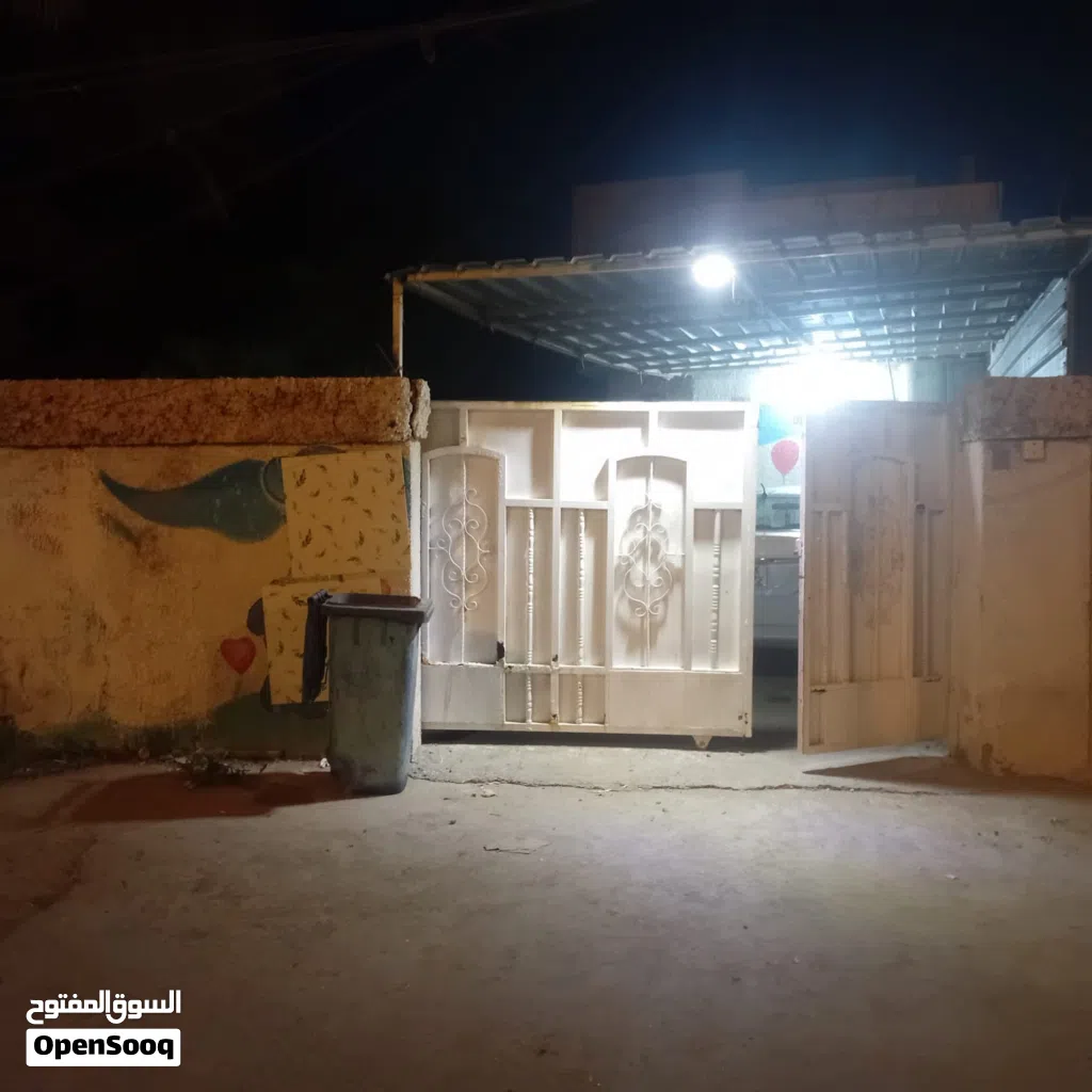 دار قديم مقابل مستشفى الشعب العام