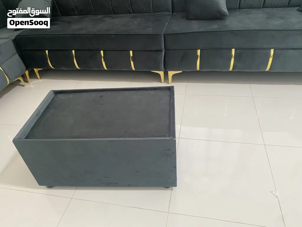 طقم مجلس فاخر مستعمل نظيف