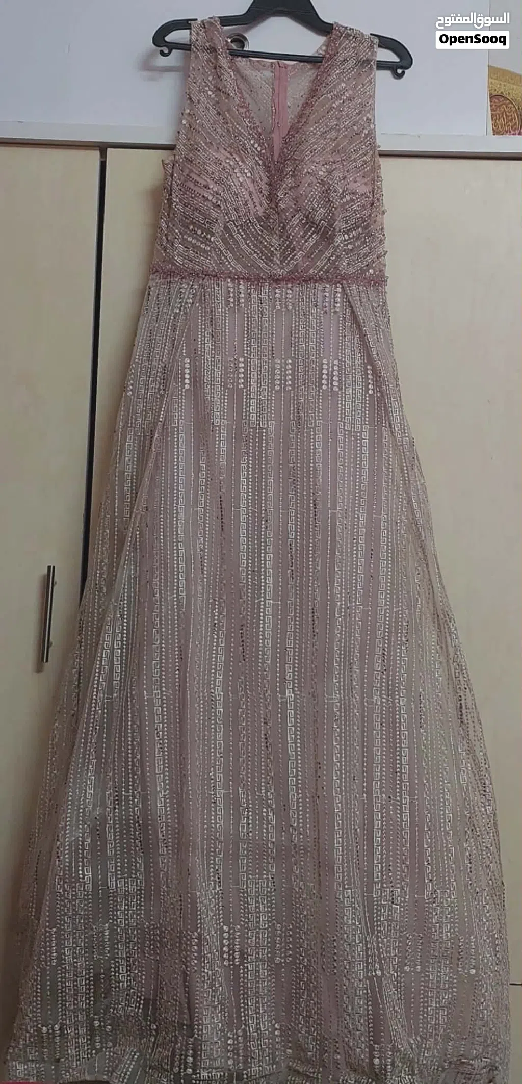 فساتين سهره مستعملة للبيع