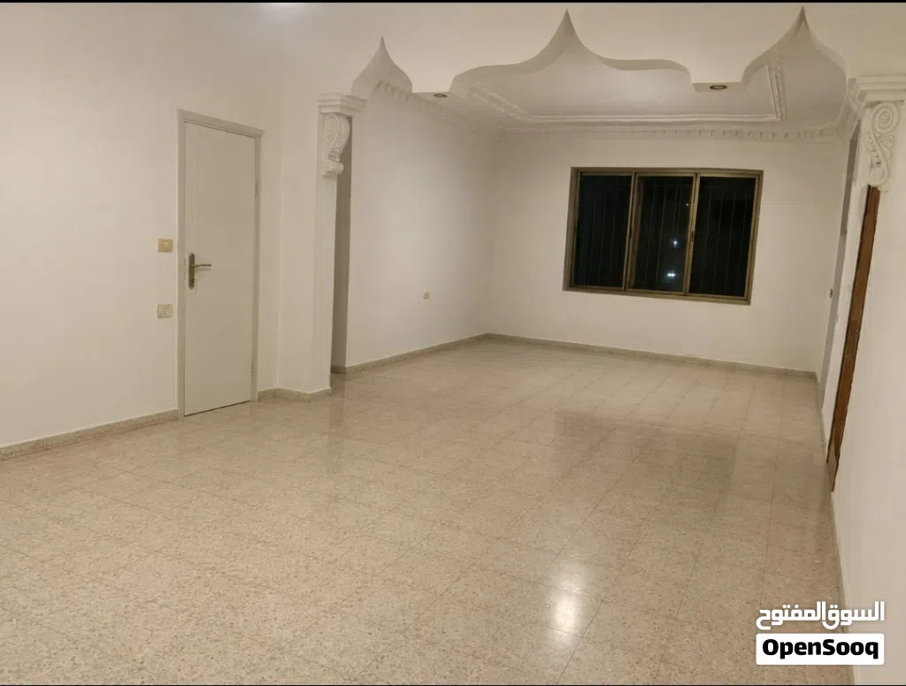 بدل 265 ب 220 الف شيكل وع الكاش 200