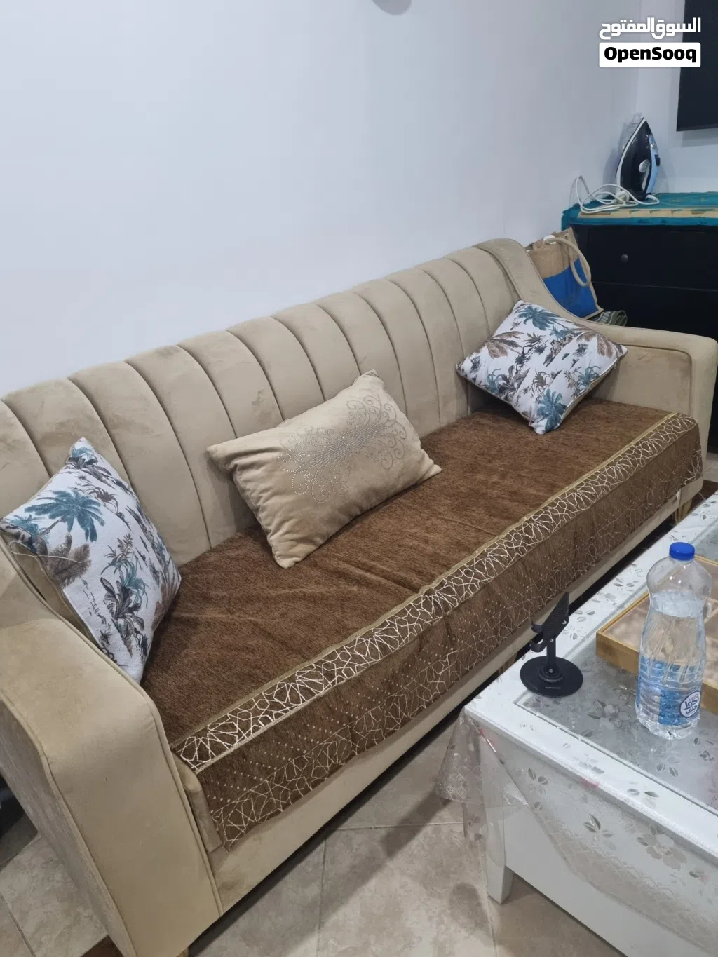 Beautiful sofa set for sale