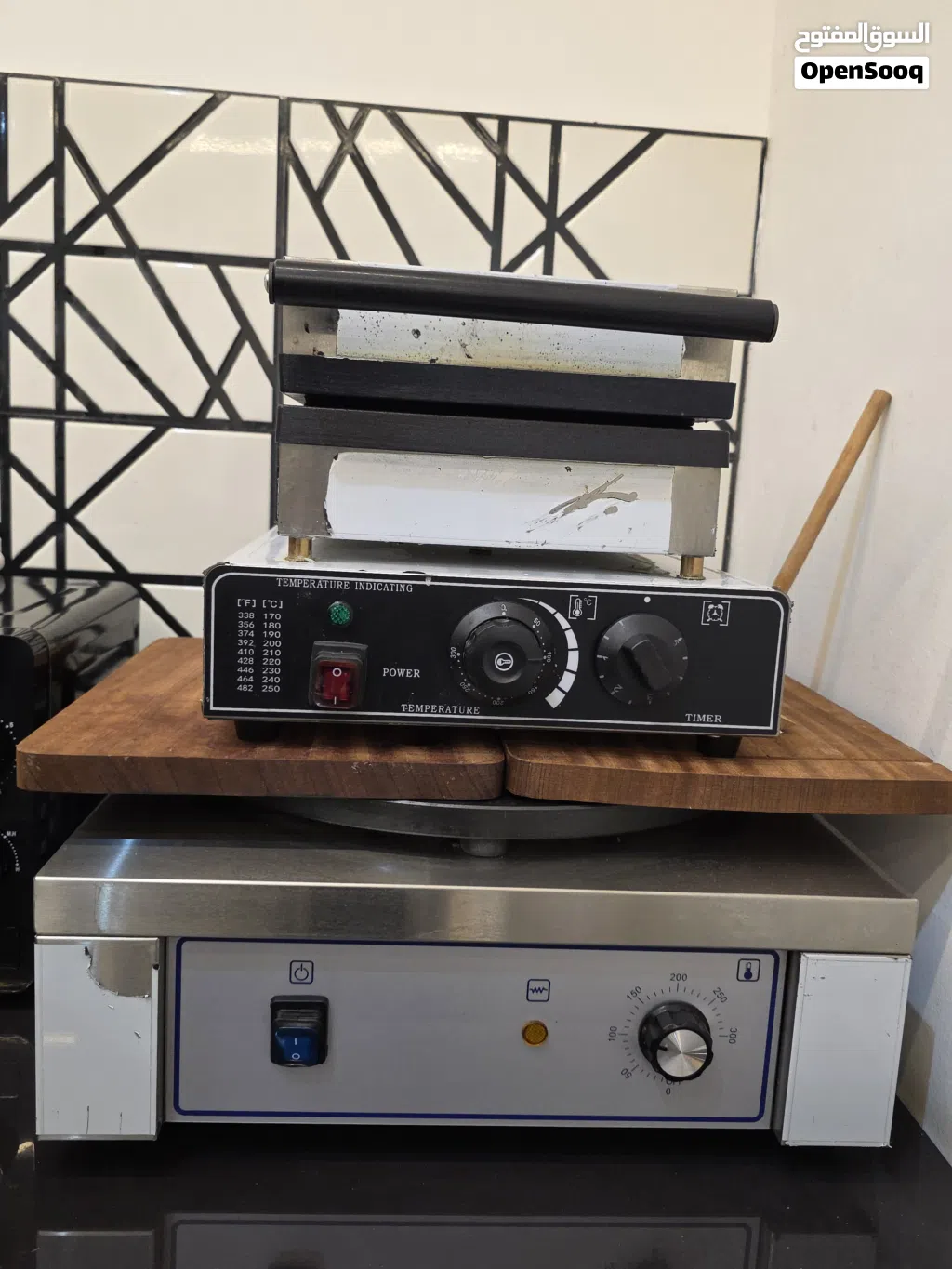Waffle machine + Crepe Machine