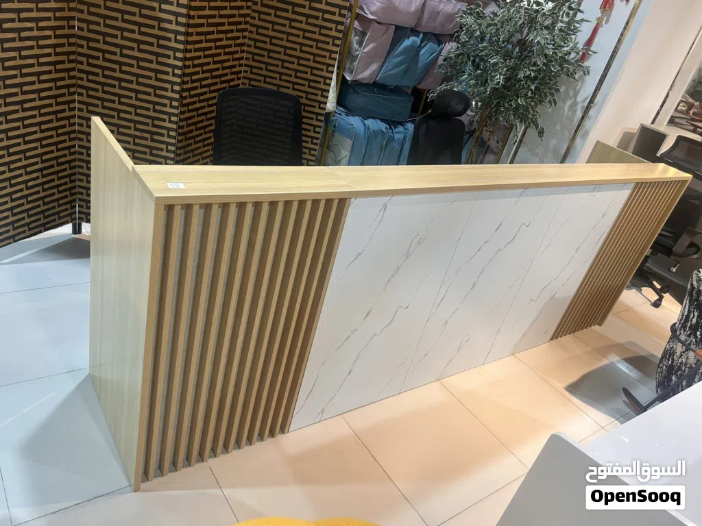 Reception Table 3M طاولة استقبال