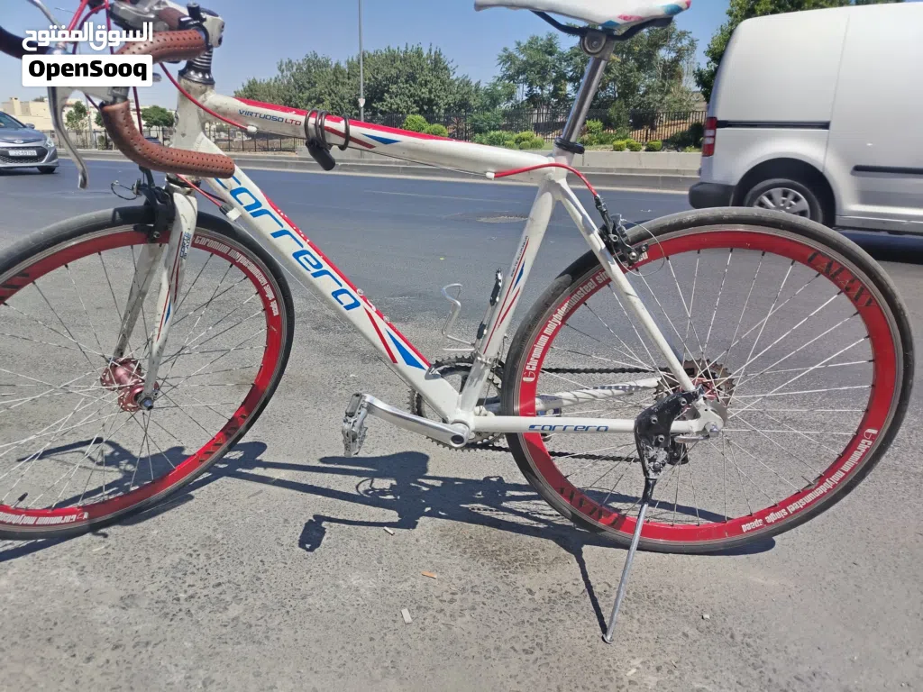 Road Bike من correra فل المنيوم بحالة ممتازة