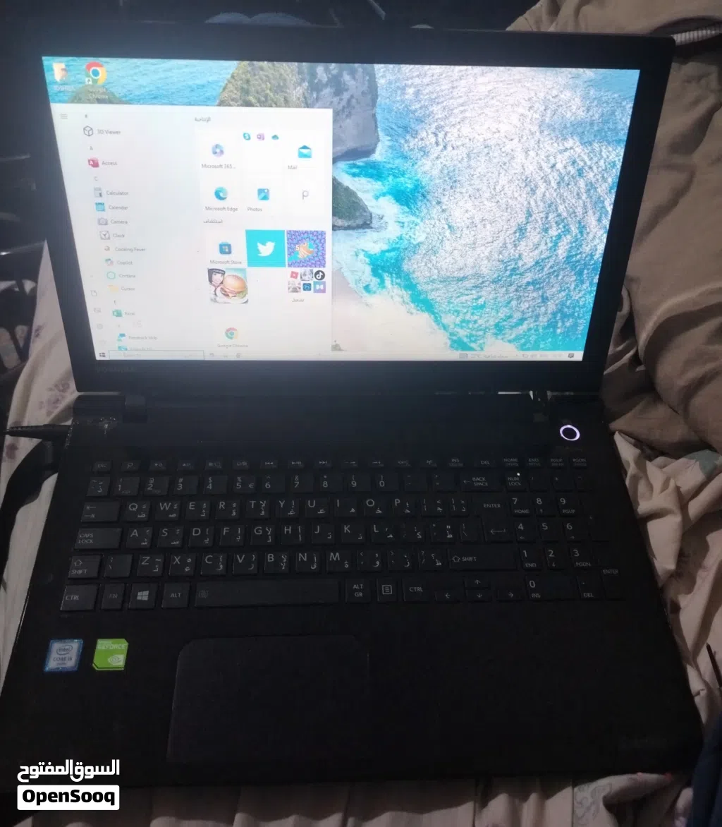 TOSHIBA SATELLITE SKULLCANDY CORE i5-6200U. NIVIDIA GEFORCE 930M.
