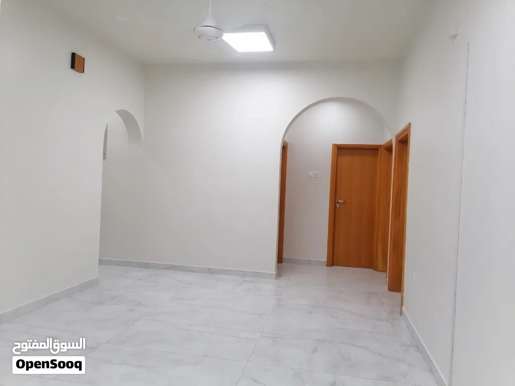 شقه للايجار بالموالح الجنوبيه خلف السلطان ماركت