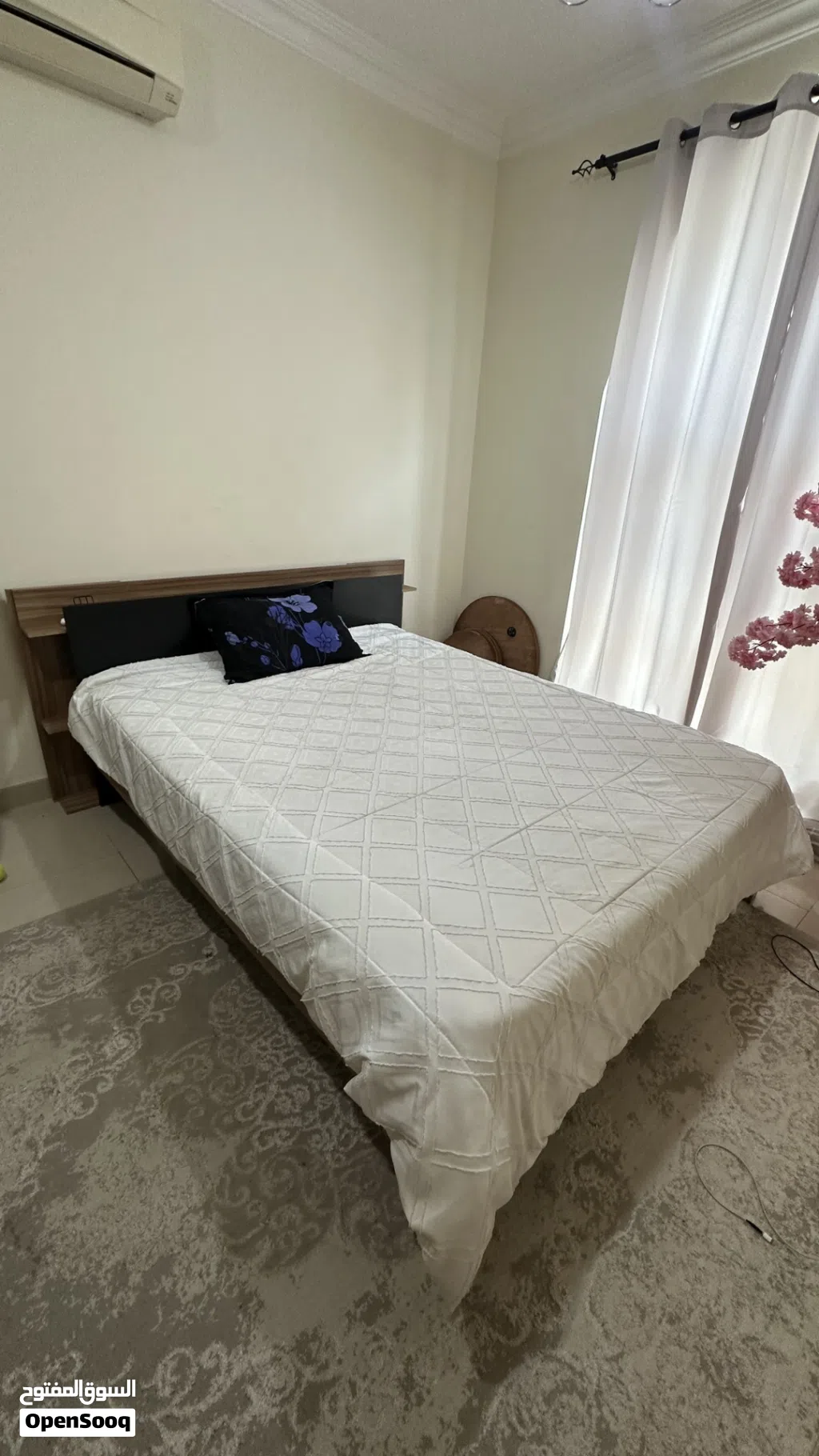 King bed with a mattress