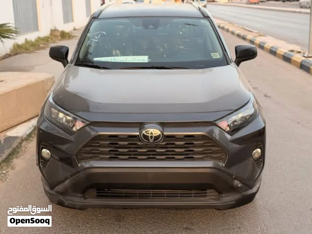 Toyota RAV 4 LE
