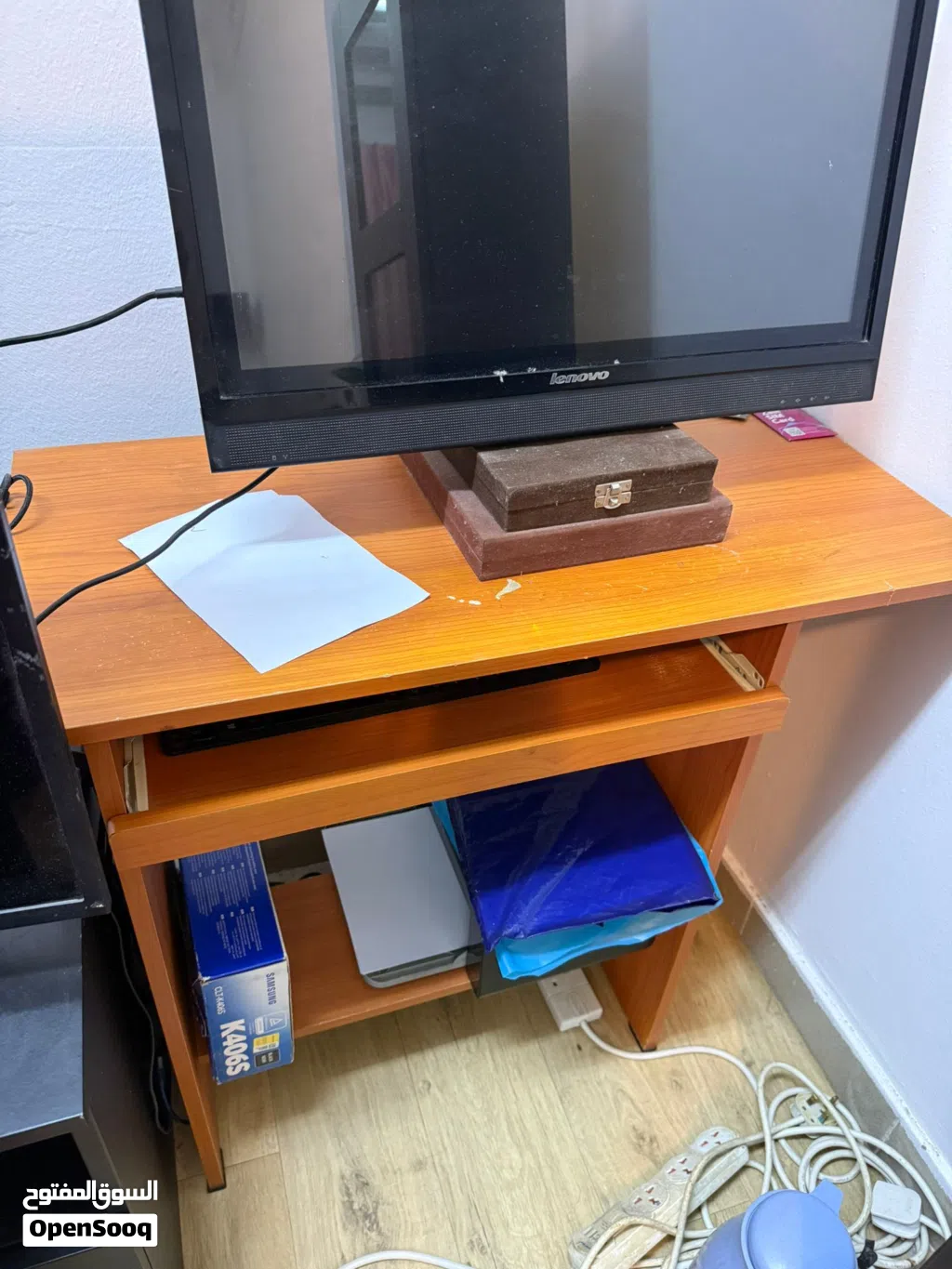 1BHK for Spacious Flat for Sale with Household items