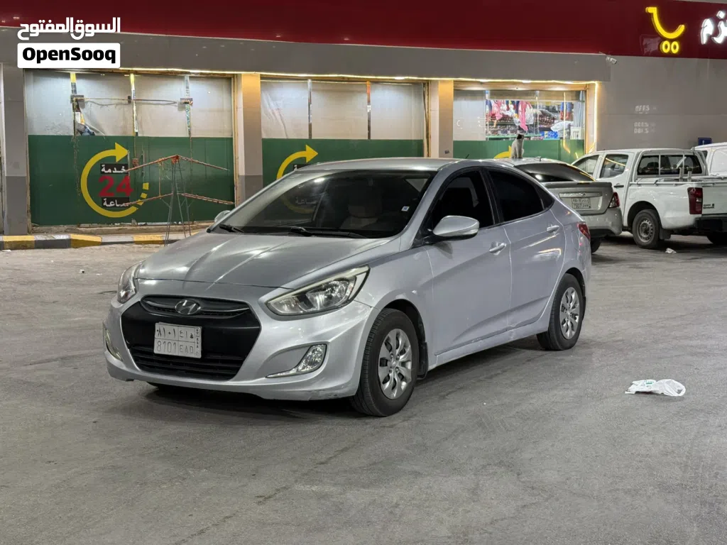 هيونداي اكسنت GLS