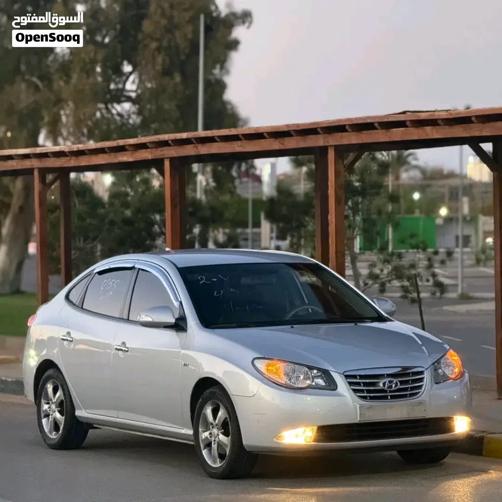 Hyundai Avante Limited