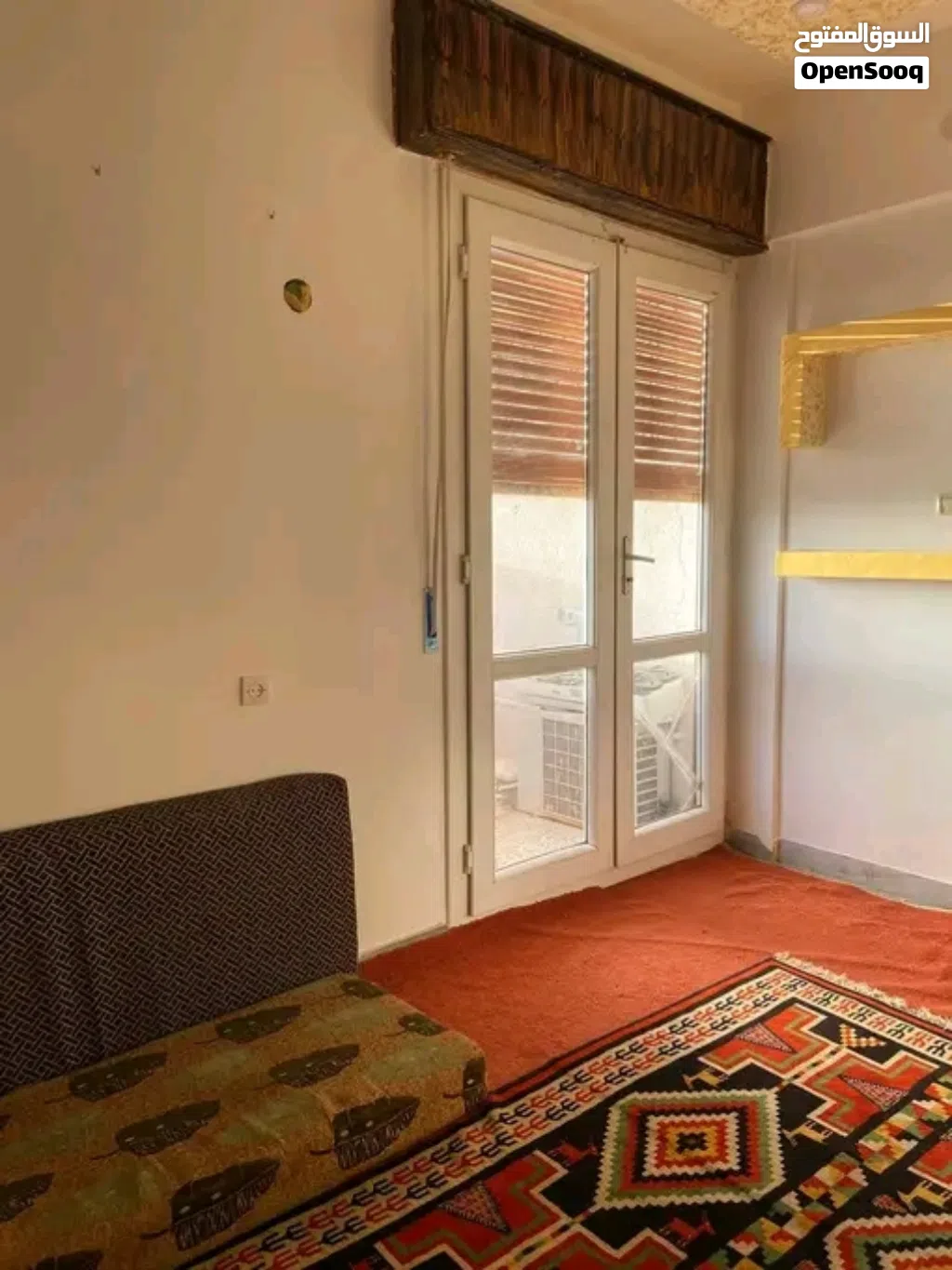 حوش 3 ادوار للبيع في شارع عشرين ( بالقرب من العيادة ) ب350 الف