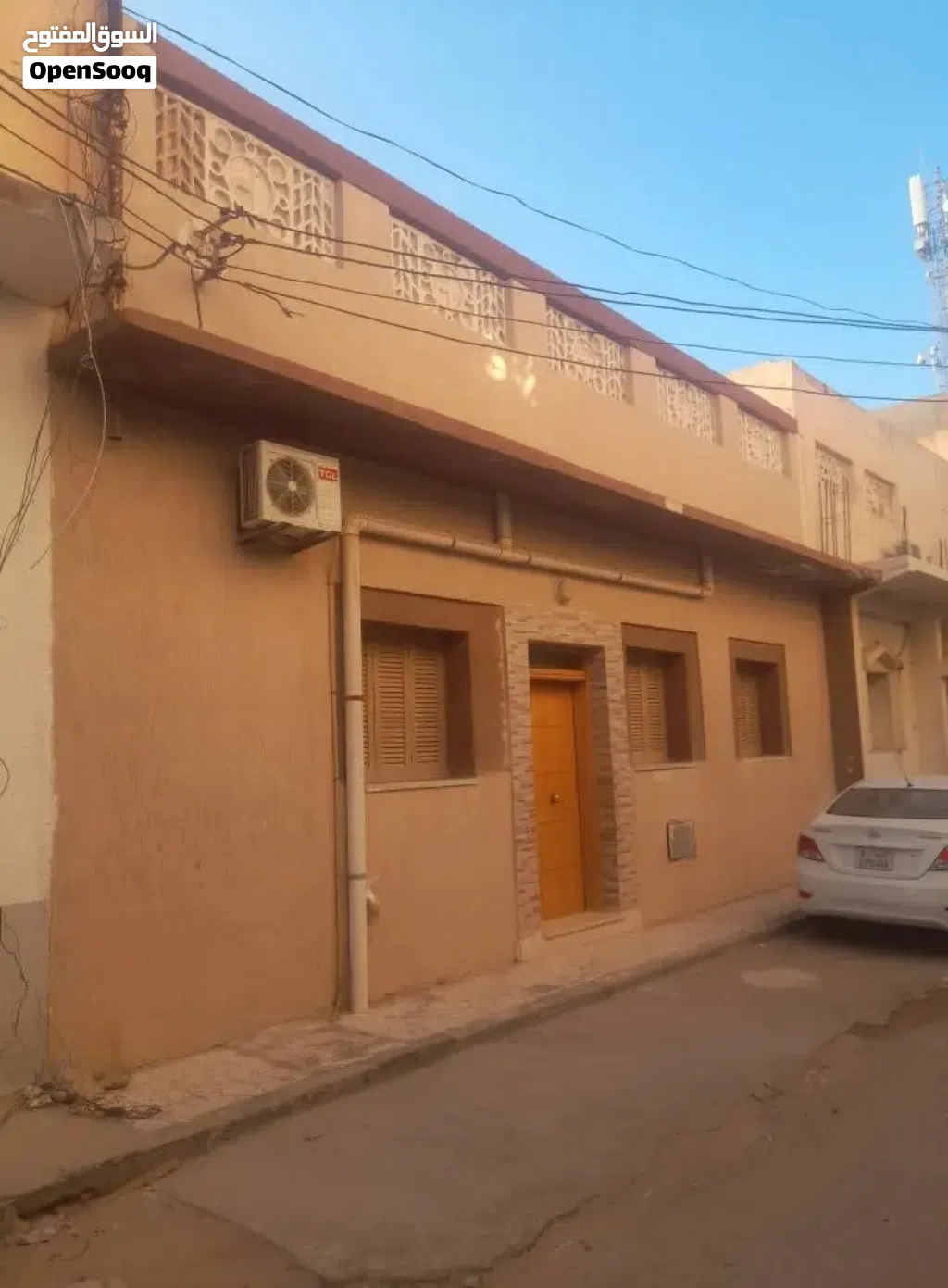لدينا منزل البيع مفروش جزئيا صيانه حديته مكان قرجي قرب مصحه الفردوس شارع هادي وملك مقدس شارع واسع
