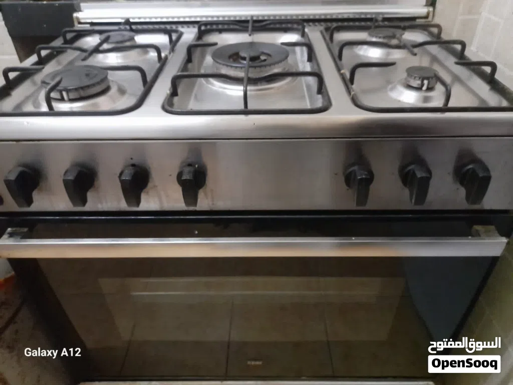 5 burner stove with attached oven