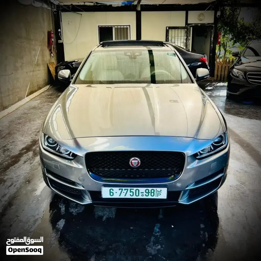 جاكوار XE Prestige