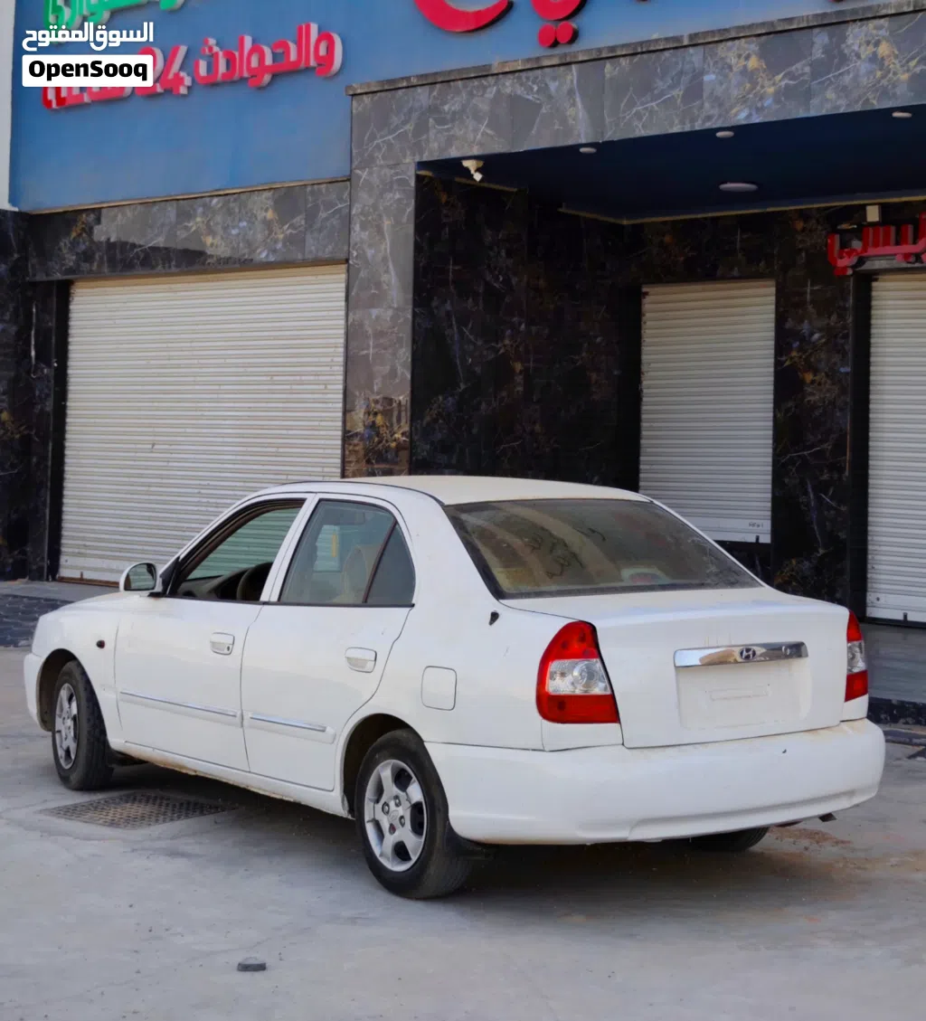 هيونداي فيرنا Standard
