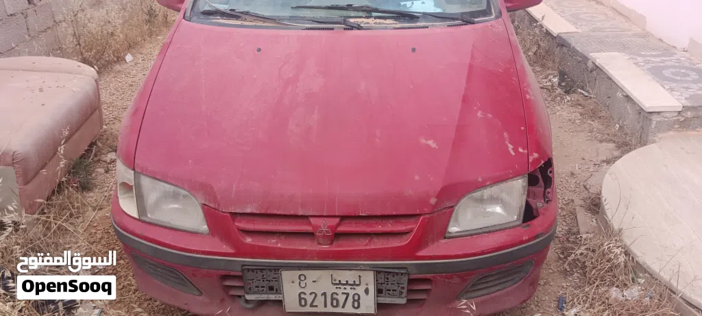 Mitsubishi Space Runner