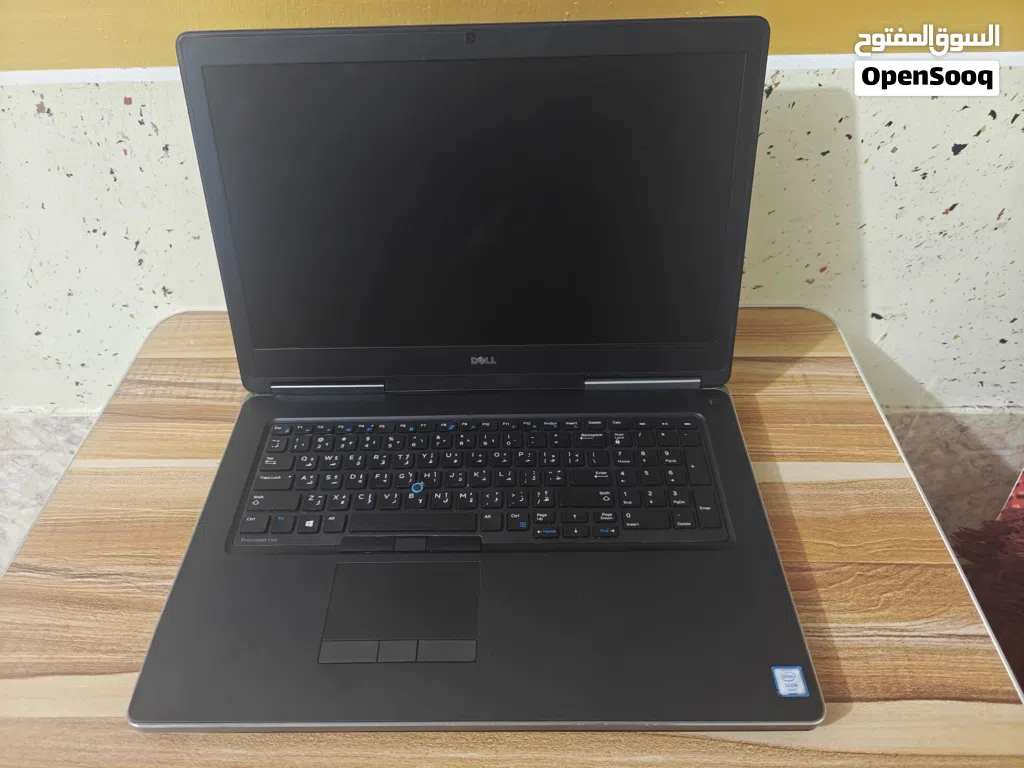 Dell Precision 7720 Intel Xeon E3-1505M RAM.16 GB SSD.256GB NVIDIA P5000 16GB