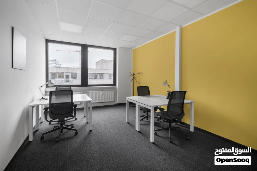 Find office space in Muscat, Bait Eteen Building for 3 persons with everything taken care of