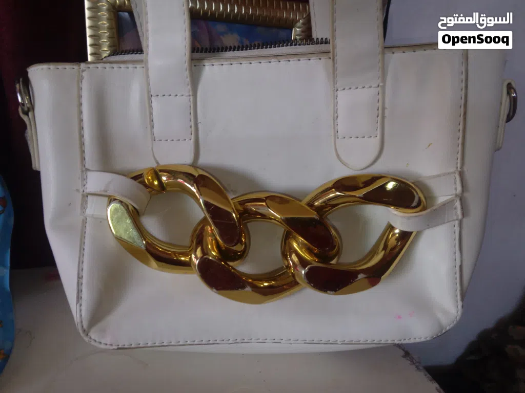 شنطه يد رائعة وعصريه