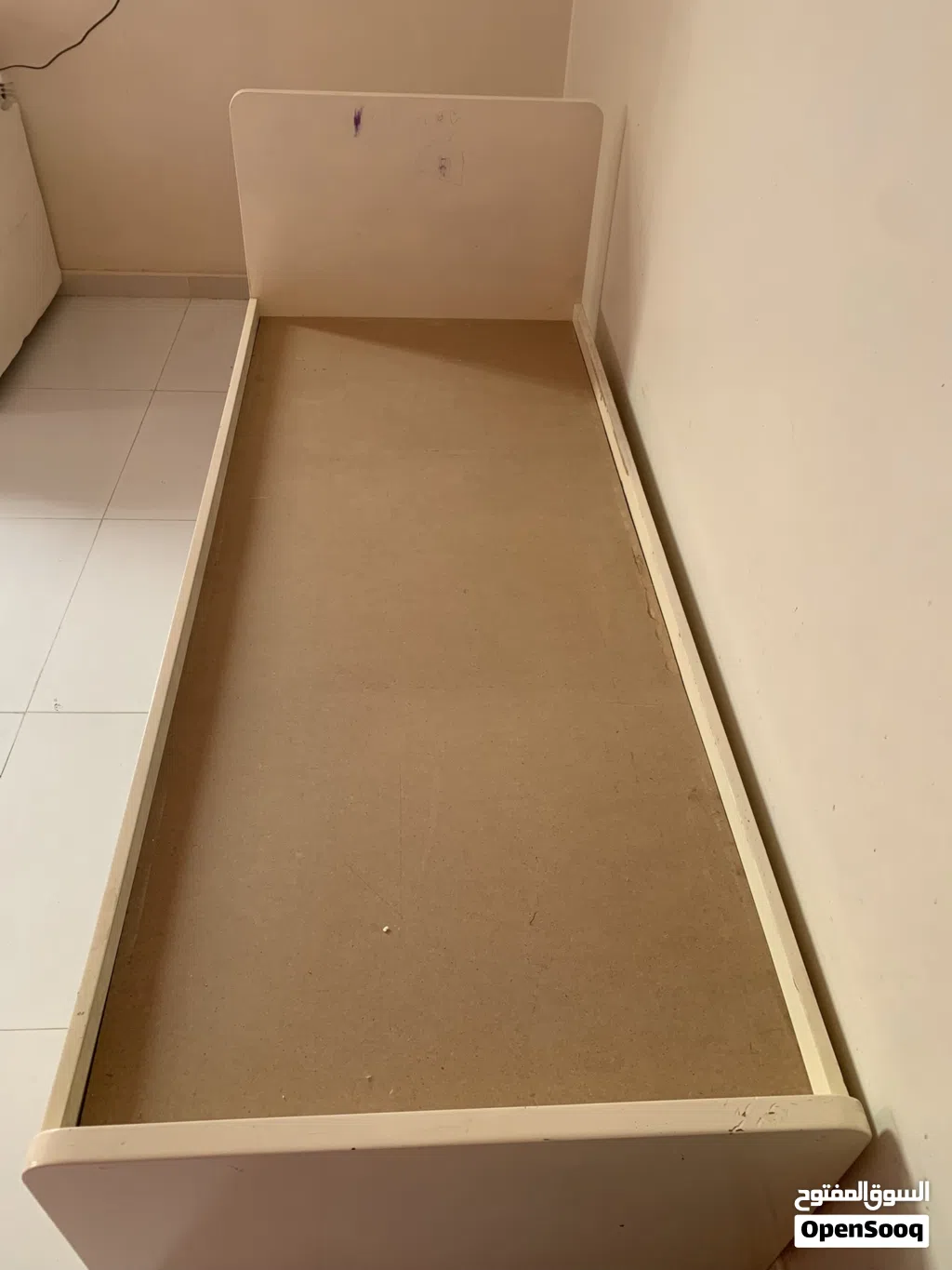 سرير اطفال