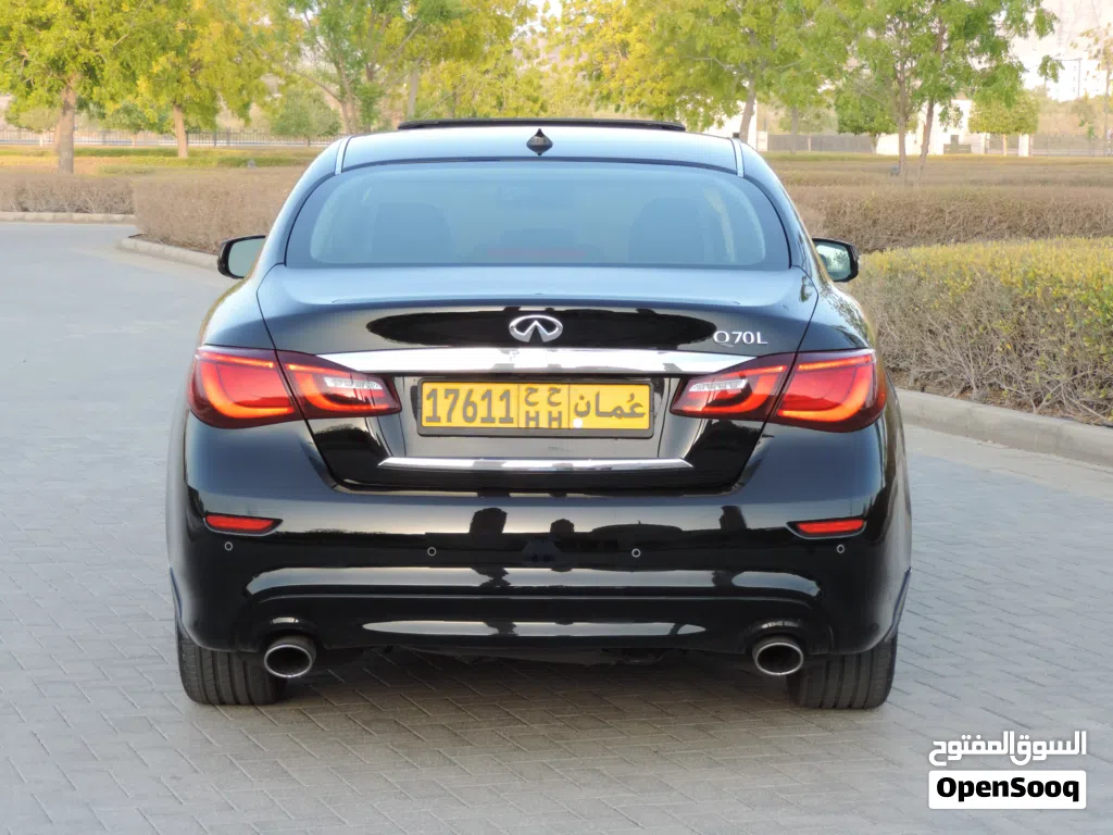Infiniti Q70 Luxe