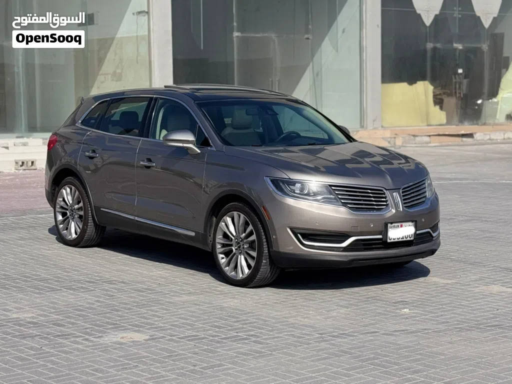 Lincoln MKX Standard