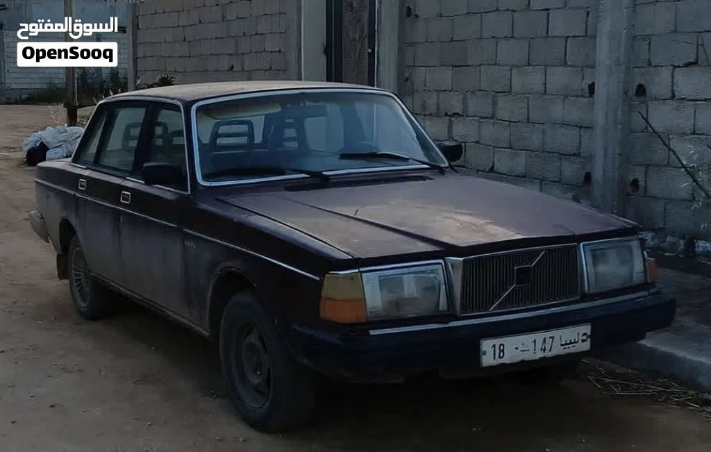 فولفو 240