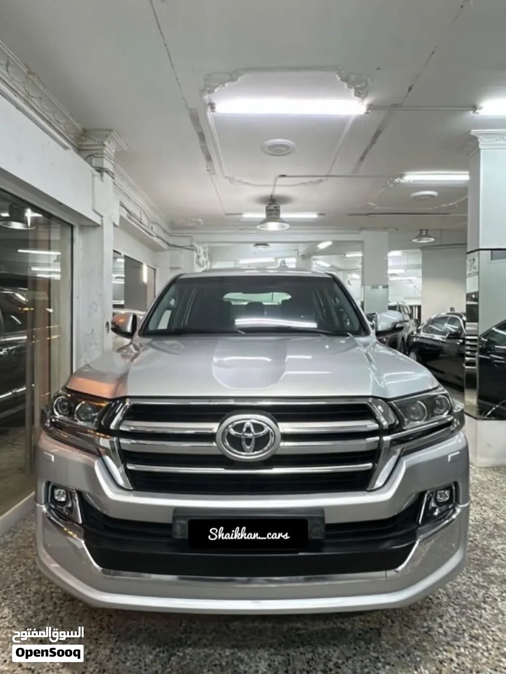 تويوتا لاند كروزر Grand Touring