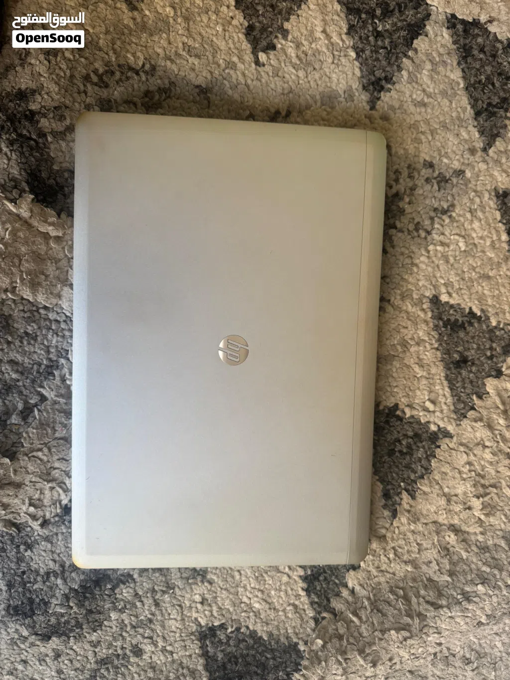 لابتوب hp نظيف مع اغراضو
