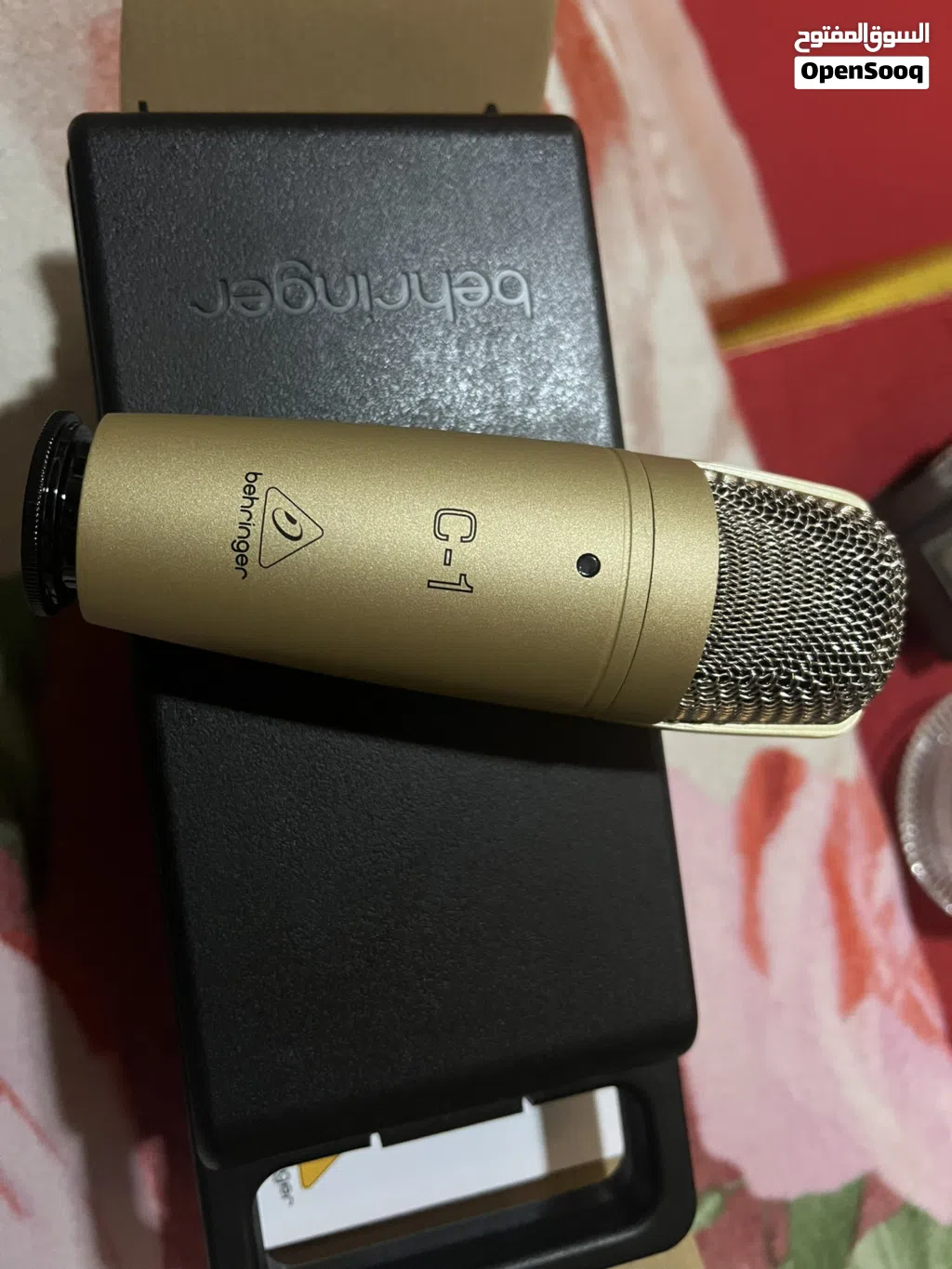 behringer C-1 condenser microphone -