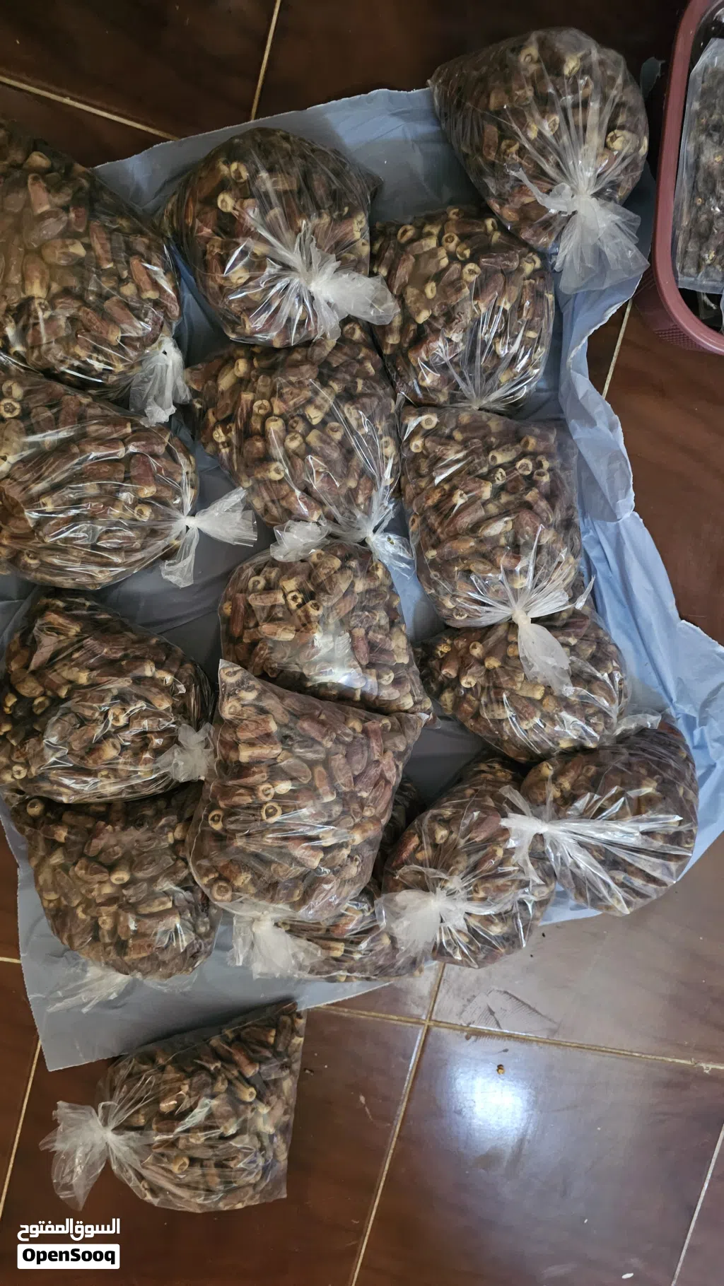 تمر نغال نظيف