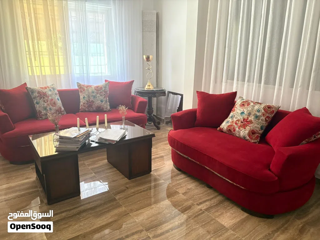 طقم كنب بسعر 210