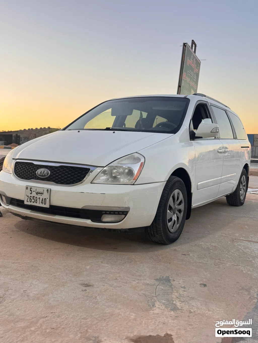 Kia Sedona Standard