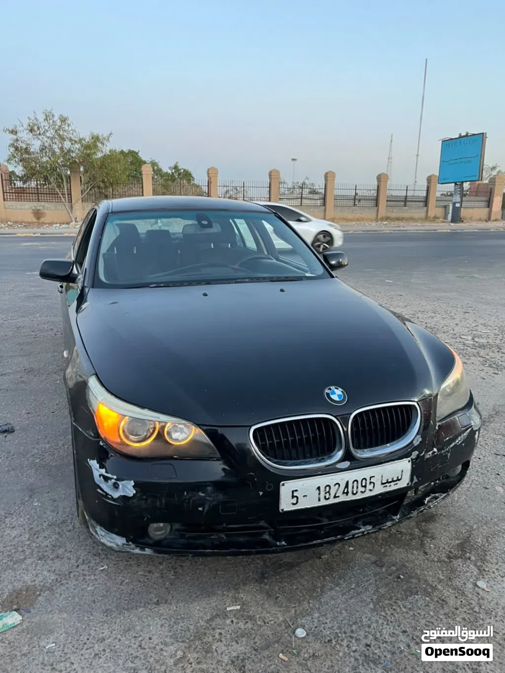 بي ام دبليو الفئة 5 525