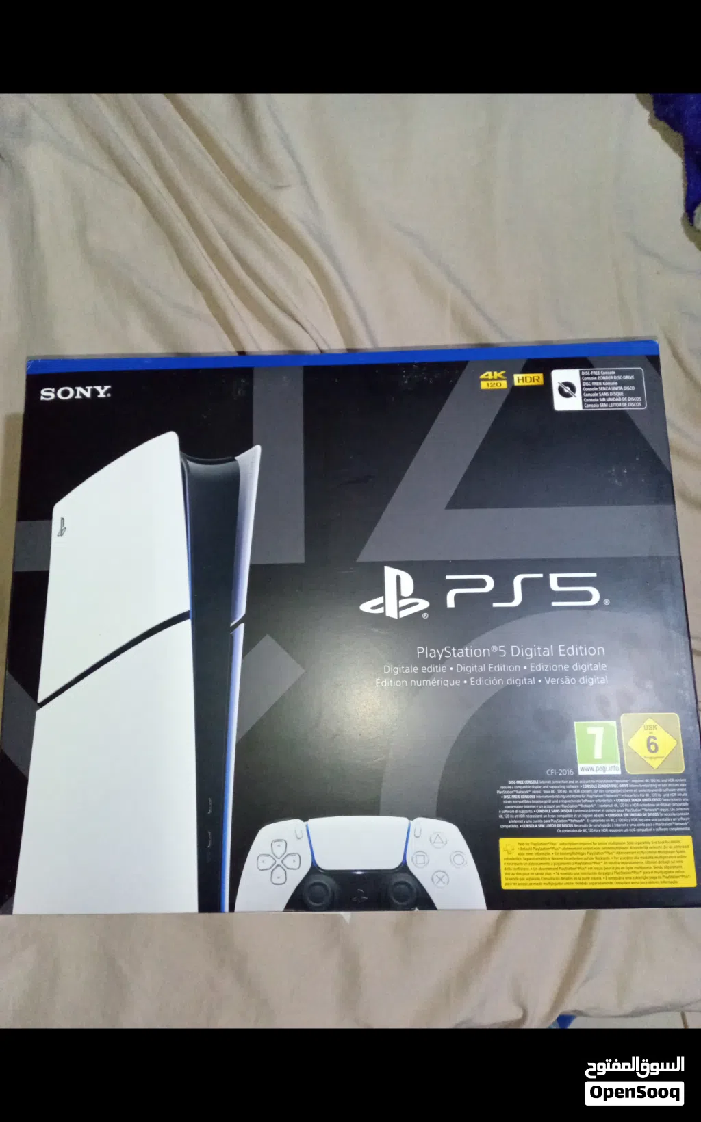 PS5 مع الكرتون مع شاشة 42 إنش مع جميع الأسلاك مع الضمان استعمال اقل من 5 اشهر