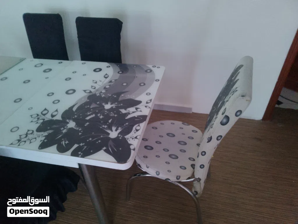 طاولة طعام أبو سحبه من الجهتين