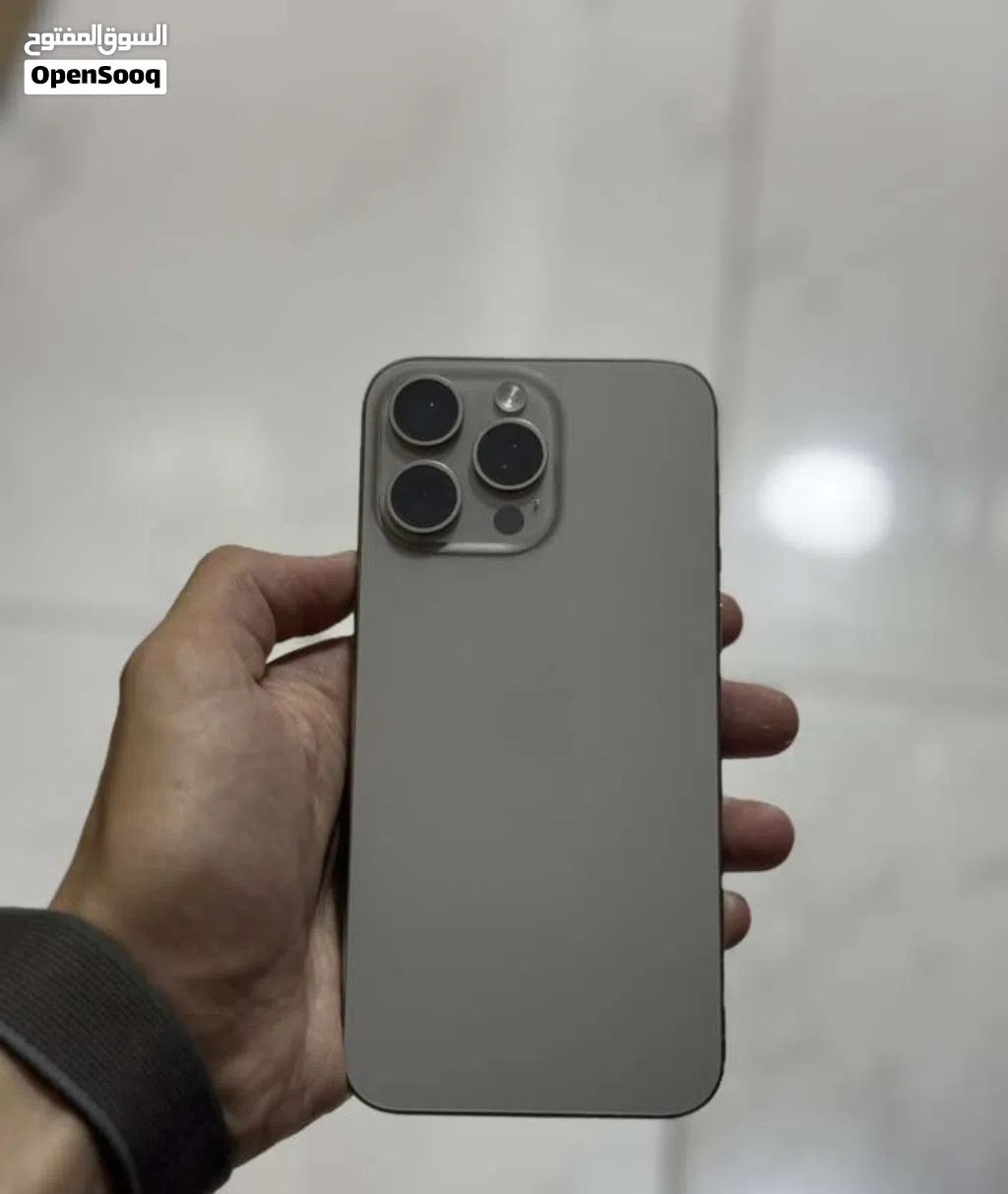 15 pro max natural titanium