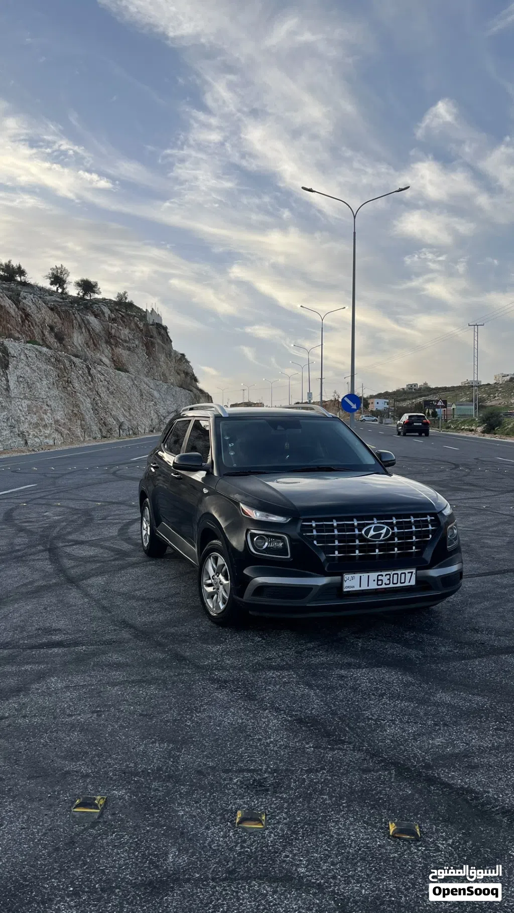 Hyundai Venue Standard