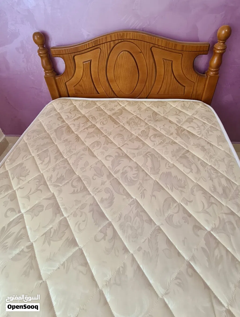 تخت مفرد مع فرشة