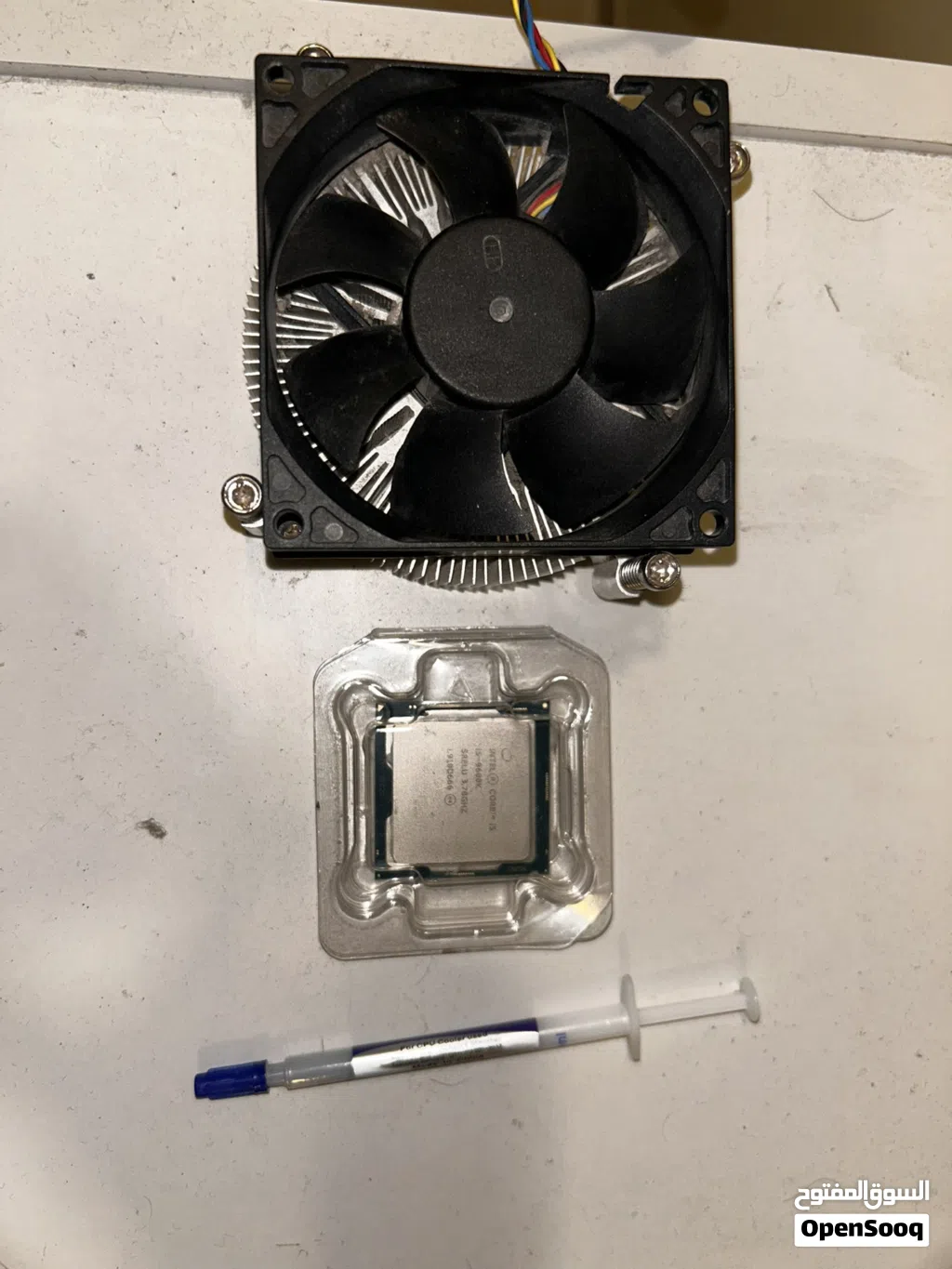Intel i5 9600k cpu processor with fan and thermal paste only for 20BD[perfect condition]