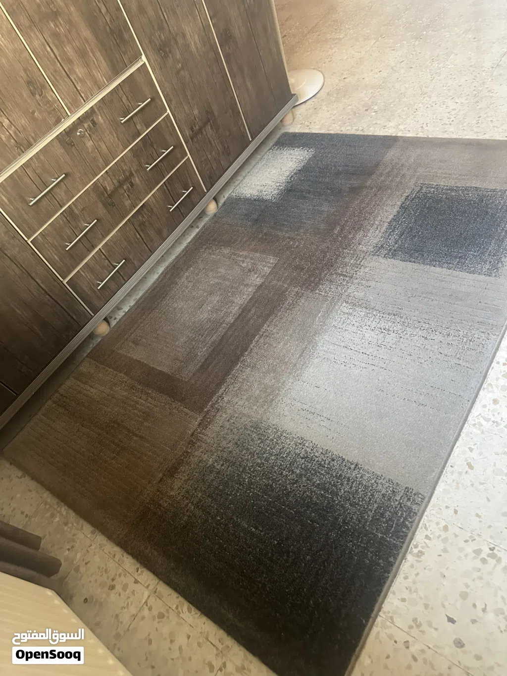سجاد شبه مستعمل